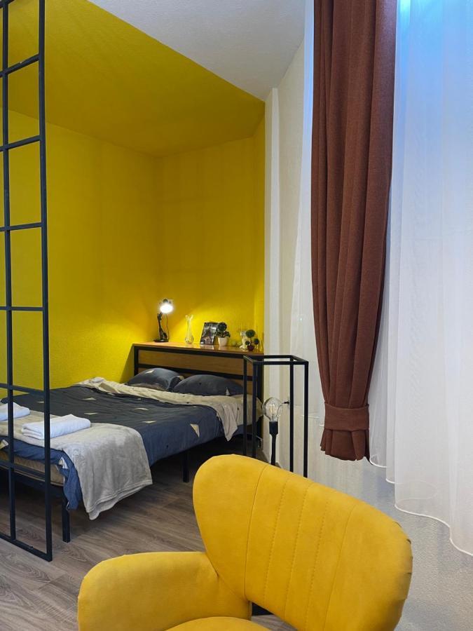 Ora-Prn, Studio Apartment In The City Centre Pristina Esterno foto